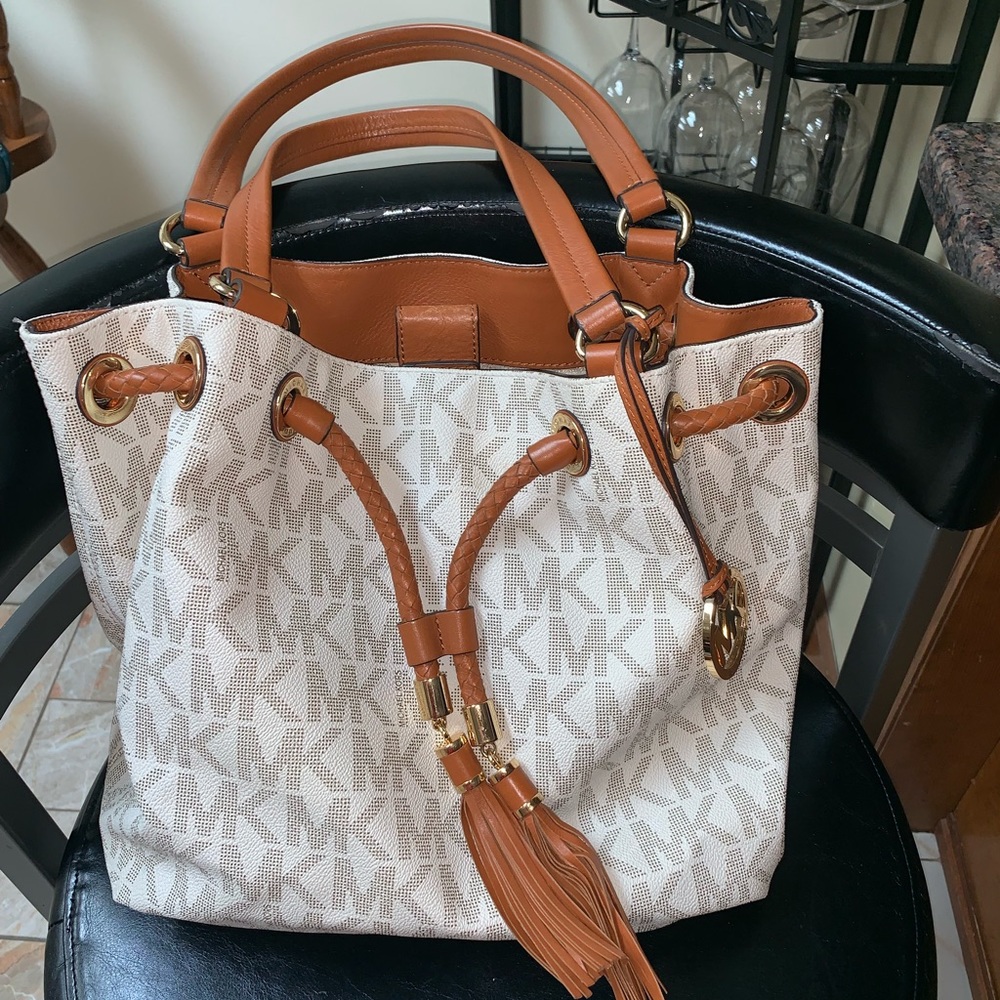 Michael kors bag